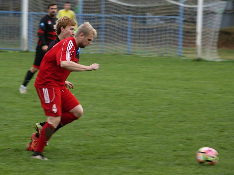 Fotbalisté Nového Strašecí v závěrečném podzimním kole prohráli s Příbramí 0:6.