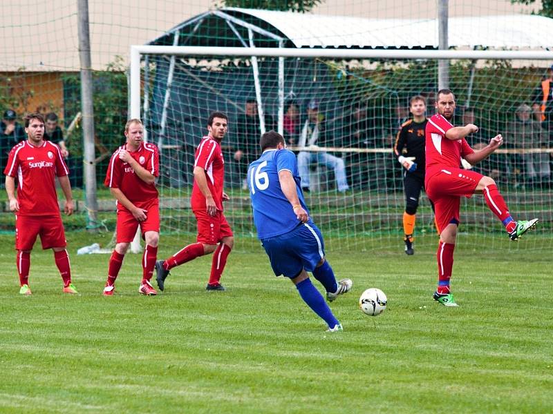 Fotbalisté Oráčova zdolali ve 4. kole III. třídy Šanov 5:1.