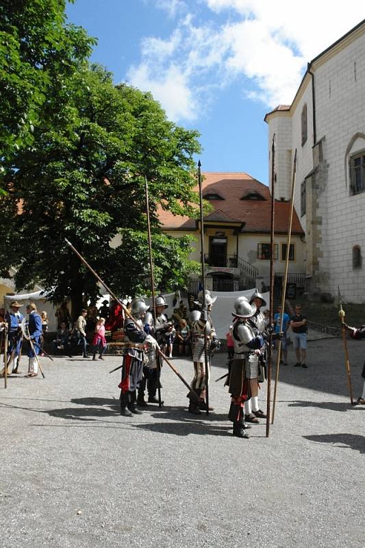 Obsazení Křivoklátu švédským historickým vojskem se nakonec obešlo bez boje.