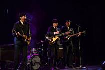 Z koncertu kapely The Beatles revival s legendárním Karlem Kahovcem v Novém Strašecí.