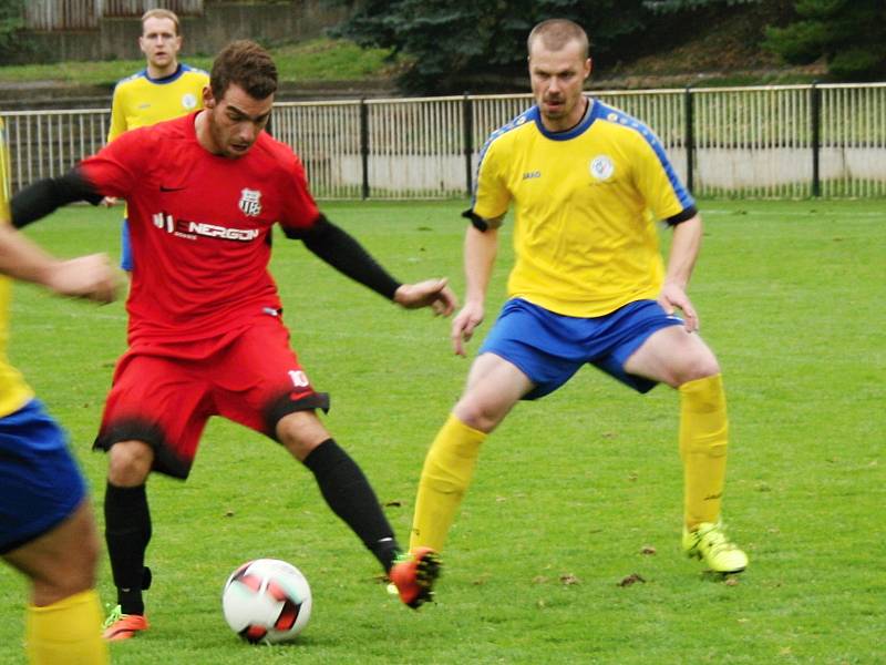 Fotbalisté SK Rakovník vyhráli doma i popáté. V 8. divizním kole zničili Dobříš 5:0.