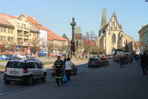 Husovo náměstí v Rakovníku.