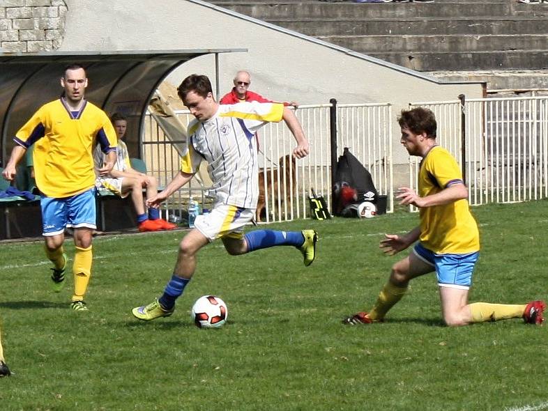 Rezerva SK Rakovník prohrála s Unhoští po pokutových kopech, když v základní hrací době skončil duel smírně 1:1.