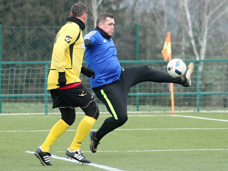 Přípravný duel na Šamotce mezi Lužnou a Kněževsí skončil nerozhodně 2:2.