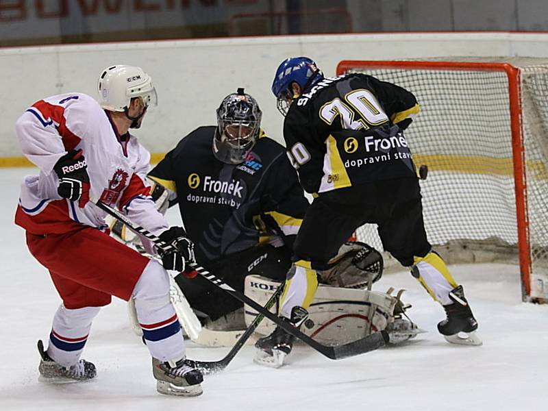 Hokejisté HC Rakovník zvítězili ve Slaném 3:1.