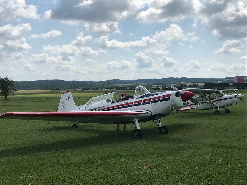 Z Rakovnického Skyleader poháru na letišti Aeroklubu Rakovník.