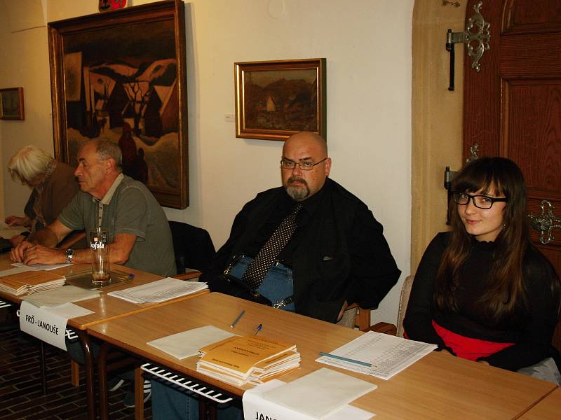 Volby do Poslanecké sněmovny v Rabasově galerii v Rakovníku v roce 2017.