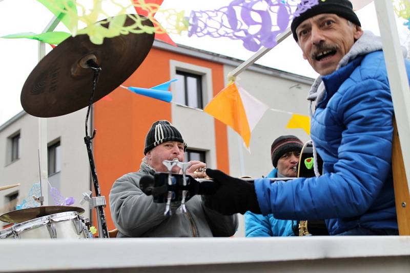 Na Masopust v Čisté dorazili přátelé ze stejnojmenných obcí napříč republikou.