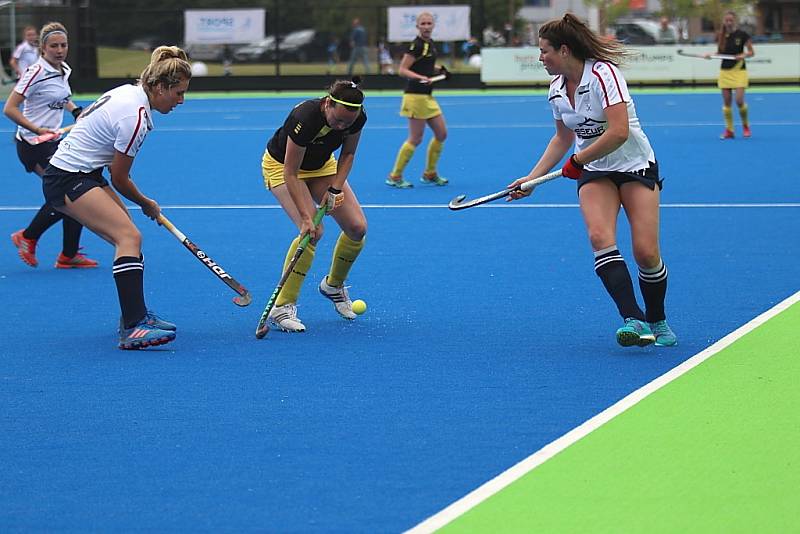 Rakovnické pozemní hokejistky padly v souboji o udržení Euro Hockey Challenge II s Douai HC 4:5 a sestoupily o soutěž níž.