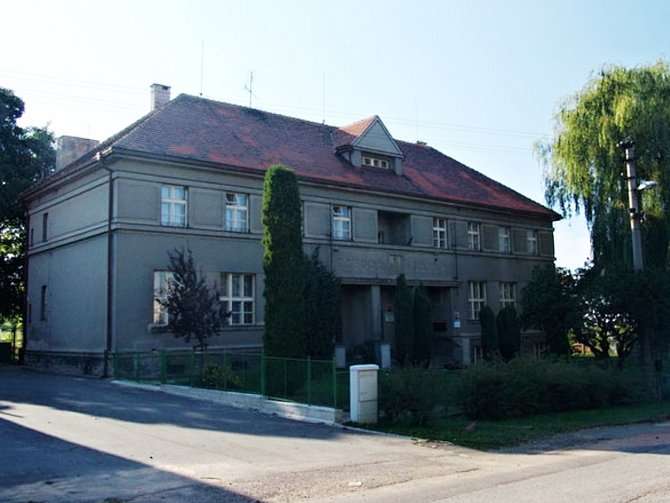 Budova Obecního úřadu Hořovičky.