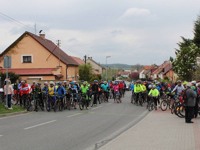 Trasy Lišanské šlapky zdolalo letos asi 300 lidí.