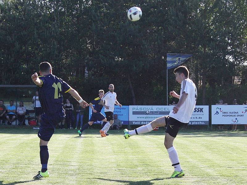 Olešná (v tmavém) v magnetu kola přejela velkým obratem Lužnou 6:3. 