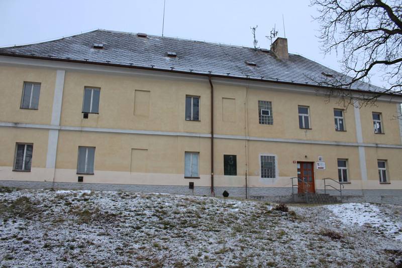 Rekonstrukcí bývalé speciální školy město vybuduje novou mateřskou školu se čtyřmi třídami.