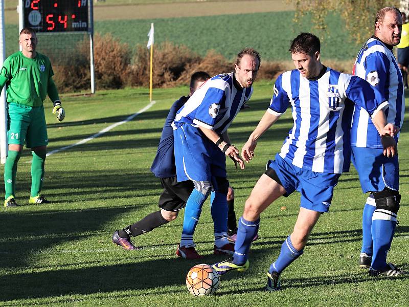 Fotbalisté Lišan v 8. kole okresního přeboru porazili Lány po pokutových kopech. V základní hrací době skončil duel 2:2.