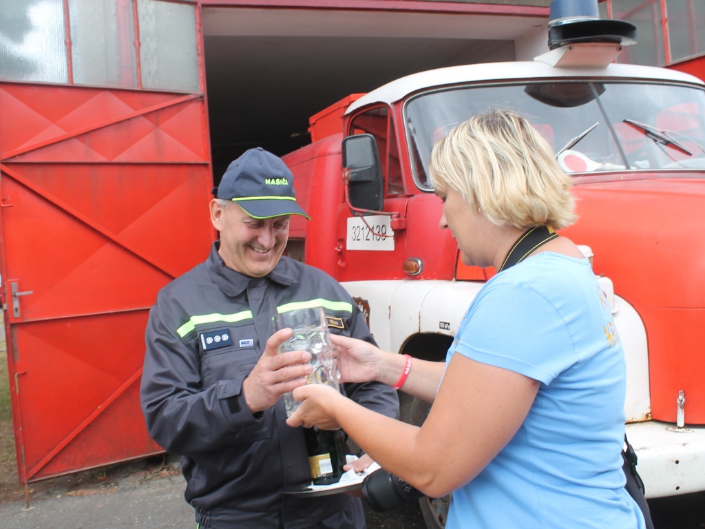 Dobrovolní hasiči z Řevničova dostali nové zásahové auto - Rakovnický deník