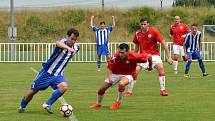 Novostrašečtí fotbalisté zdolali v regionálním derby Tuchlovice 6:3.