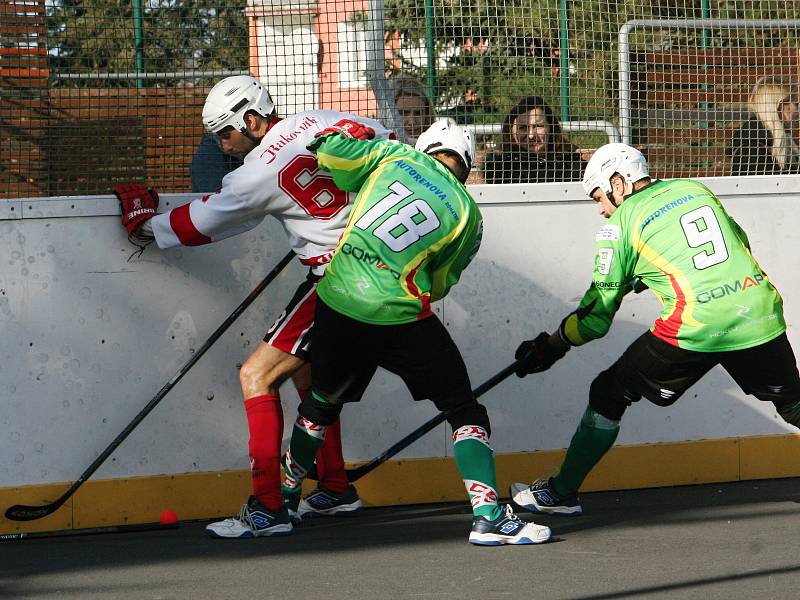 Rakovničtí hokejbalisté v dalším kole extraligy prohráli se Sudoměřicemi 2:5.