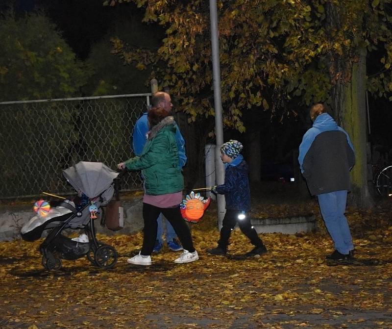 Lampionový průvod v Lubné.