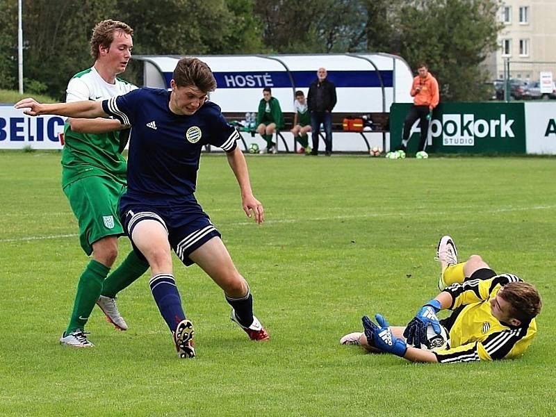 Starší dorost Tatranu vyhrál v Králově Dvoře 2:0, mladší prohrál 1:4.