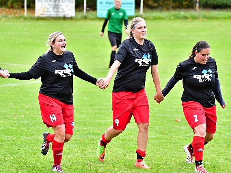 Fotbalistky Lvic z Pavlíkova zdolaly Vědomice 3:1.