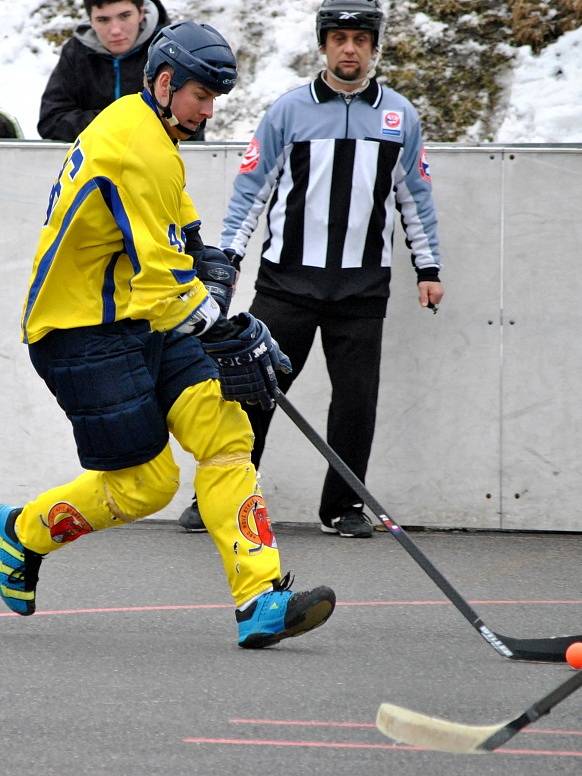 Novostrašečtí hokejbalisté porazili Hostivař v 5. utkání 3:0