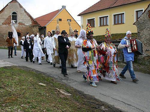 Tradiční masopust v Krtech 2011