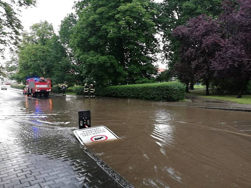 Centrum Rakovníka po přívalovém dešti.