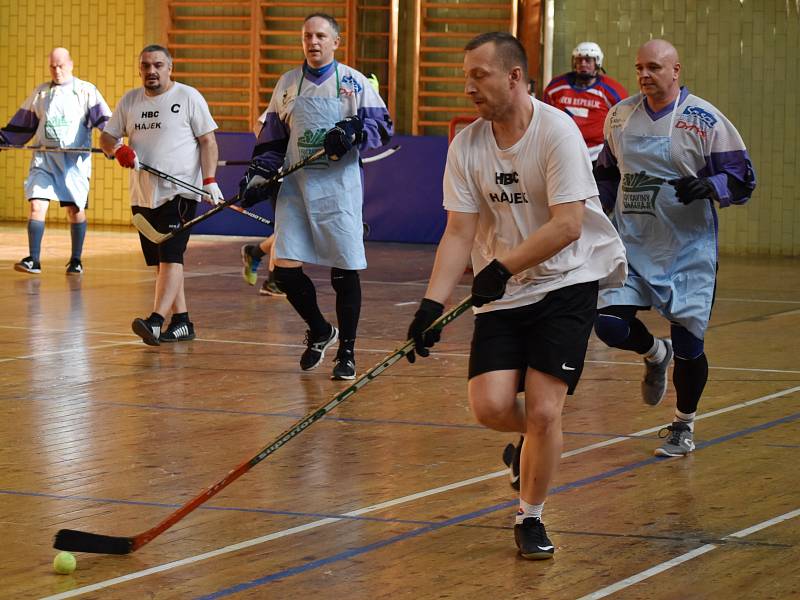 Multi charitativní akce Retro hokejbal pomáhá se v rakovnické sportovní hala uskutečnila již počtvrté.