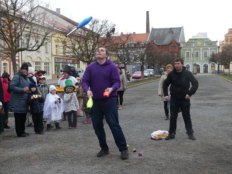 Hlavním tématem masopustu v Rakovníku byla zima.