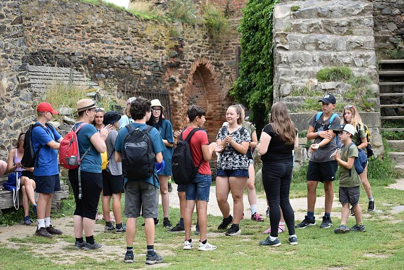 Hrad Krakovec je v létě v obležení turistů. Návštěvnost je srovnatelná s tou loňskou, kdy byla rekordní.