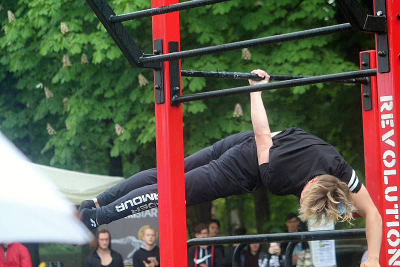 Pátý ročník Street workout Battle v Čermákových sadech.