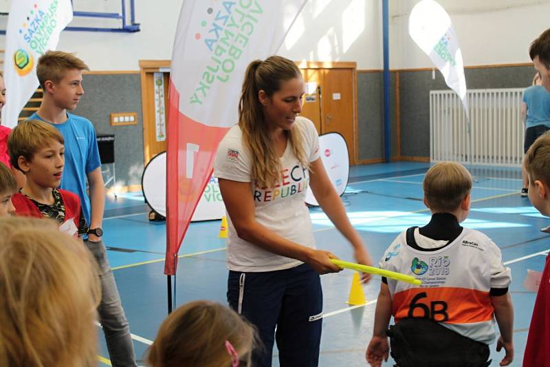 Olympijský trénink v tělocvičně 2. základní školy v Rakovníku.