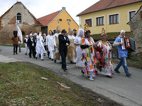 Tradiční masopust v Krtech 2011