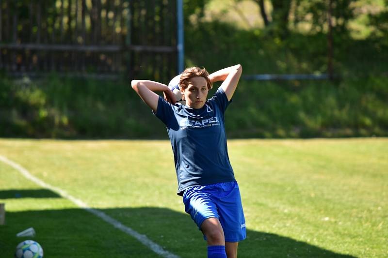 Fotbalistky FK Rakovník porazily v nadstavbové části II. ligy žen Brno 6:3.