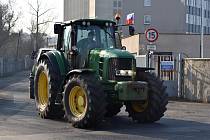 V Rakovníku ve středu 20. března opět protestovali zemědělci. Do ulic vyjelo 35 strojů.