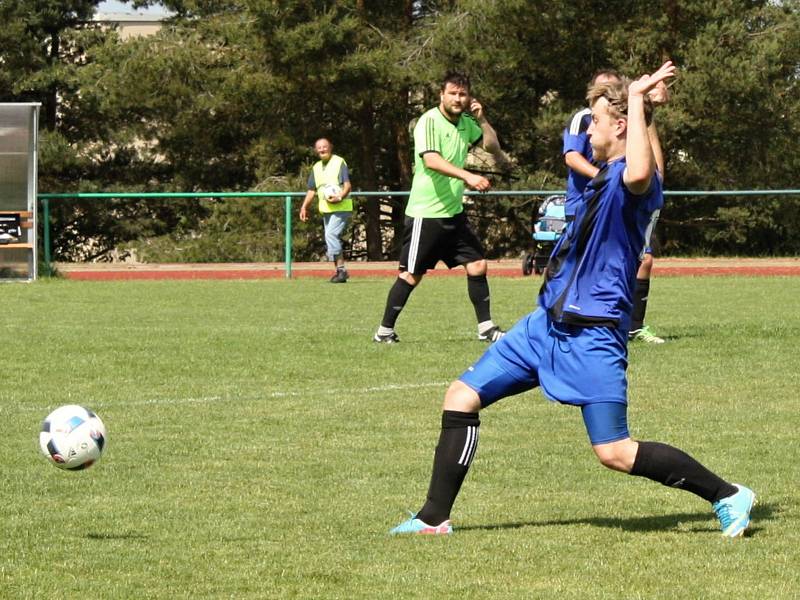 Fotbalisté Olympie Rakovník zničili rezervu Zavidova 6:0.