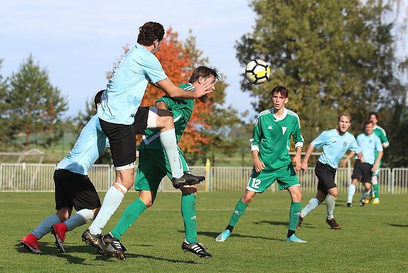 Z fotbalového utkání divize Tatran Rakovník - Chomutov (2:1)