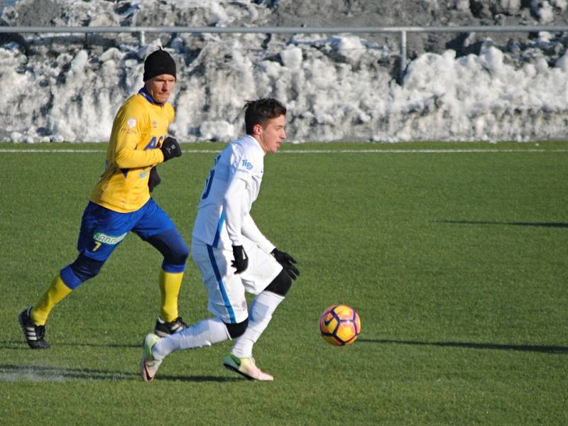 Fotbalisté Sparty Praha zvítězili v přípravném utkání proti FK Teplice v Rynholci 4:0.