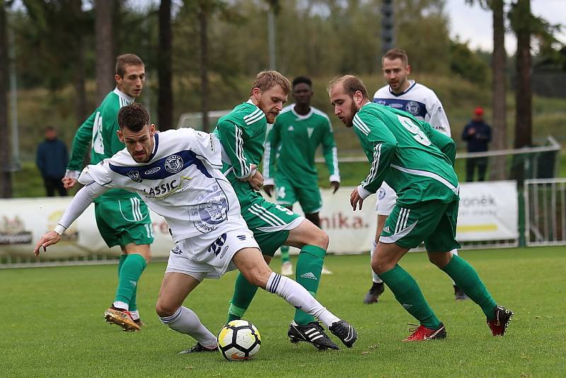 Z divizního fotbalového utkání Tatran Rakovník - Kladno (1:2)