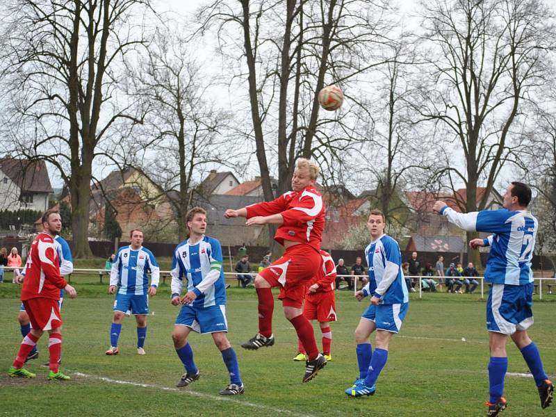 Senomaty neměly s Pavlíkovem problémy a vyhrály 2:0