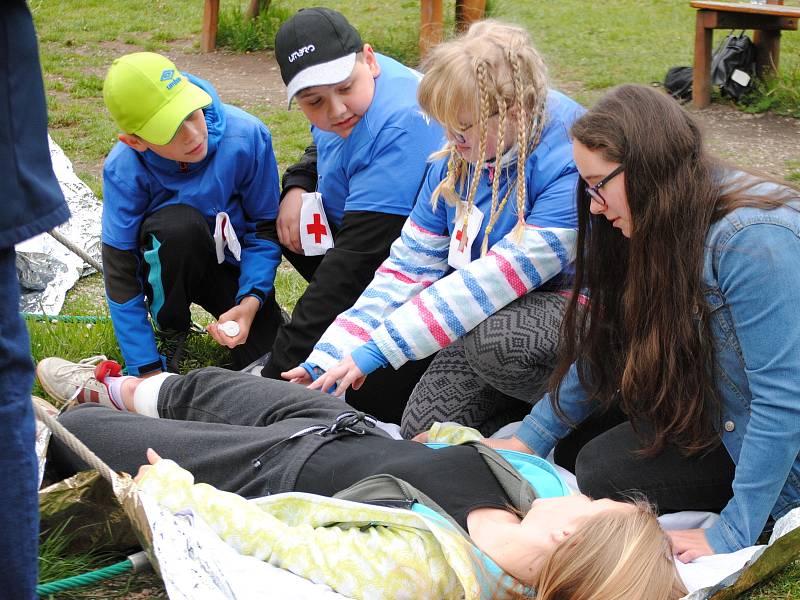 V Čermákových sadech se uskutečnila Soutěž mladých zdravotníků. Krajské kolo se uskuteční 31. května v Mladé Boleslavi.