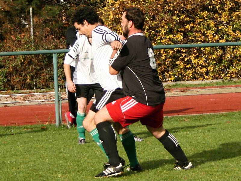 Fotbalisté Olympie v 9. kole okresního přeboru prohráli s Jesenicí 0:2.