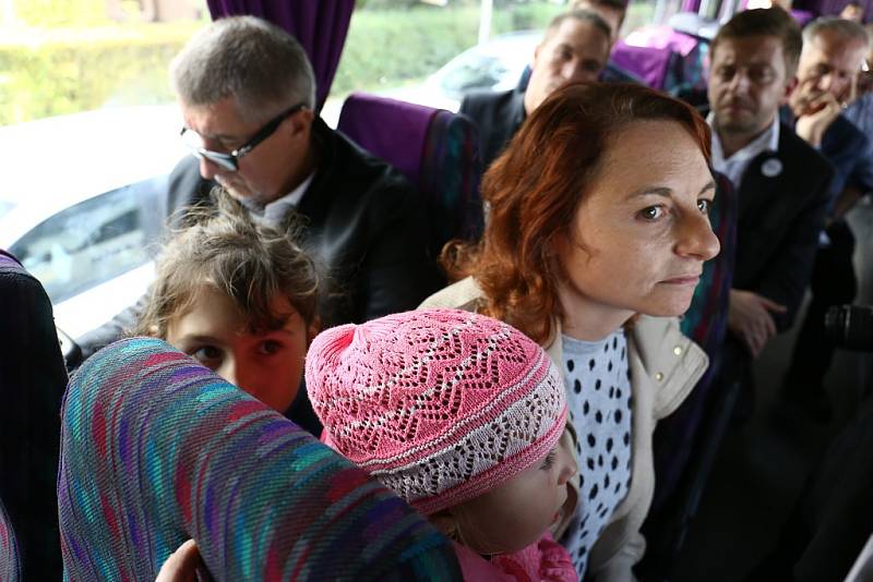 Netradiční předvolební debata Deníku: s politiky na cestě autobusem.