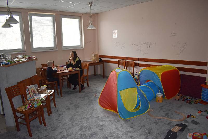 V novostrašecké hale BIOS bylo zřízeno dětské centrum pro Ukrajince.
