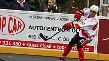 Rakovničtí hokejbalisté prohráli s mistrem extraligy - Kert Parkem Praha 1:3.