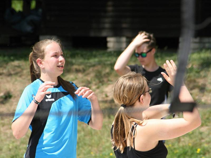 Ve středoškolské sportovní olympiádě Sportfestgames vyhrála Masarykova obchodní akademie.