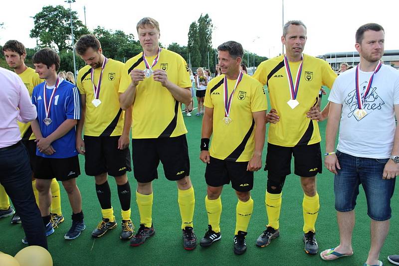 Rakovničtí pozemní hokejisté i jejich ženské kolegyně vybojovali stříbrné medaili, když ve finále shodně podlehli Slavii.