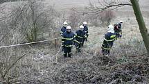 Práce hasičů a záchranky na místě výbuchu