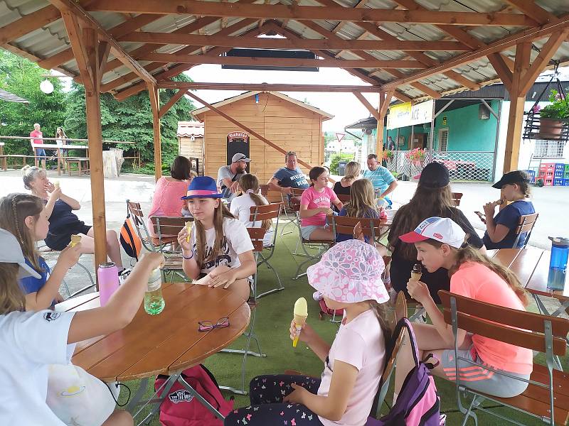 V Lišanech se uskutečnil pětidenní příměstský jezdecký tábor, který uspořádal Jezdecký klub Borský Les. V srpnu je v plánu další.