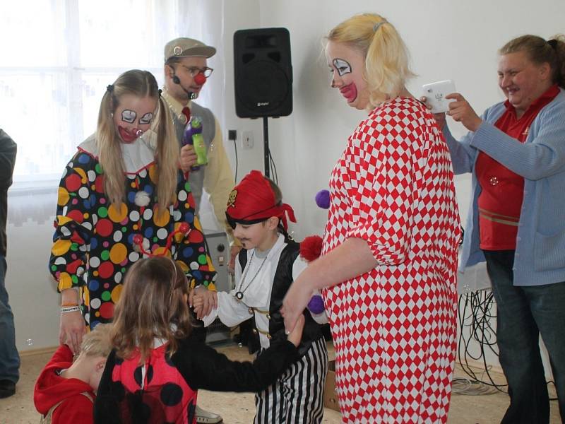 Dětský karneval ve Svojetíně 2014